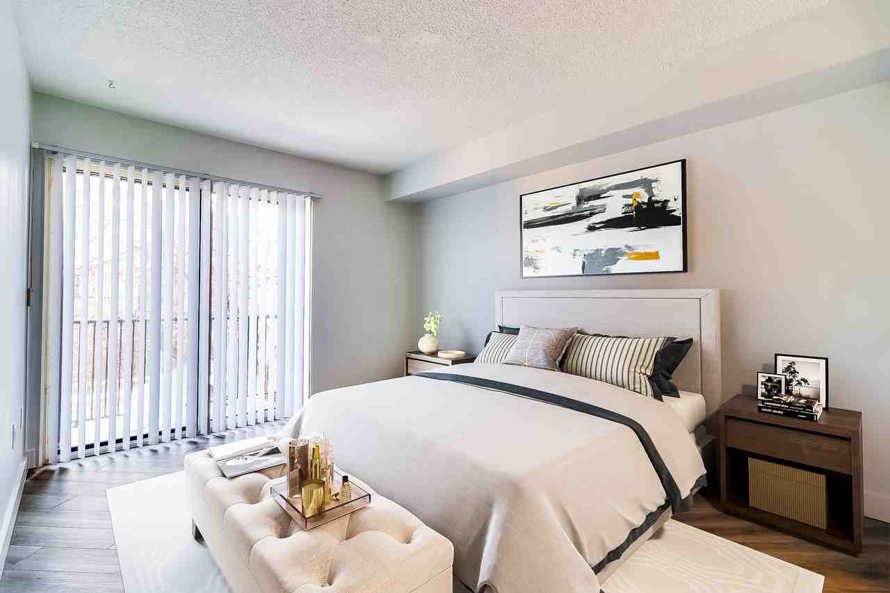 Lakeside Place Apartments 2699 Battleford Rd, Mississauga, ON L5N 3R9