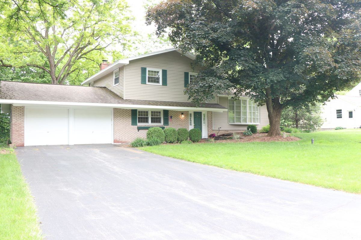 4564 Stoneledge Ln, Manlius, NY 13104 4 bedroom House Rental Zumper