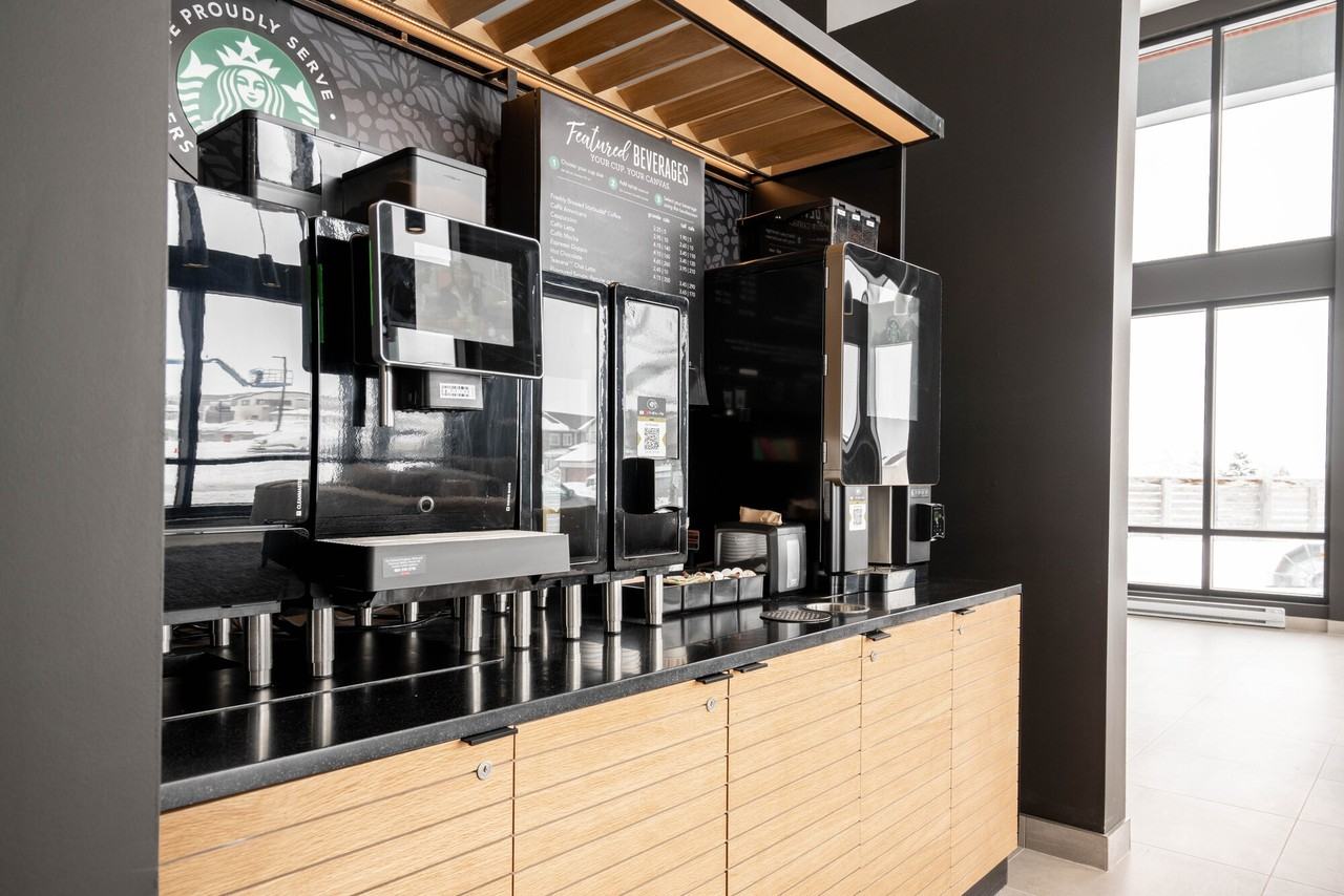 The Frontier Apartments 550 De La Seigneurie Blvd, Winnipeg, MB R3X