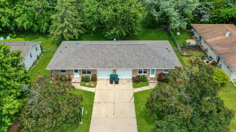 2682 Lavender Ln, Howard, WI 54313 2 Bedroom House for 1,500/month