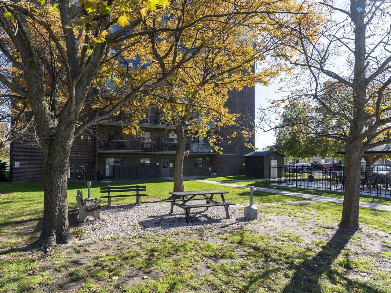 Claire Oak Apartments 255 Capel St, Sarnia, ON N7T 7R3 Zumper