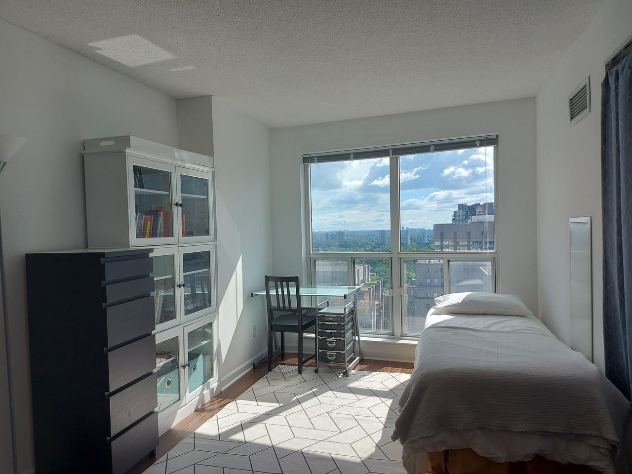 8 Park Road, Toronto, ONTARIO M4W 3S5 Room for 1,300/month Zumper