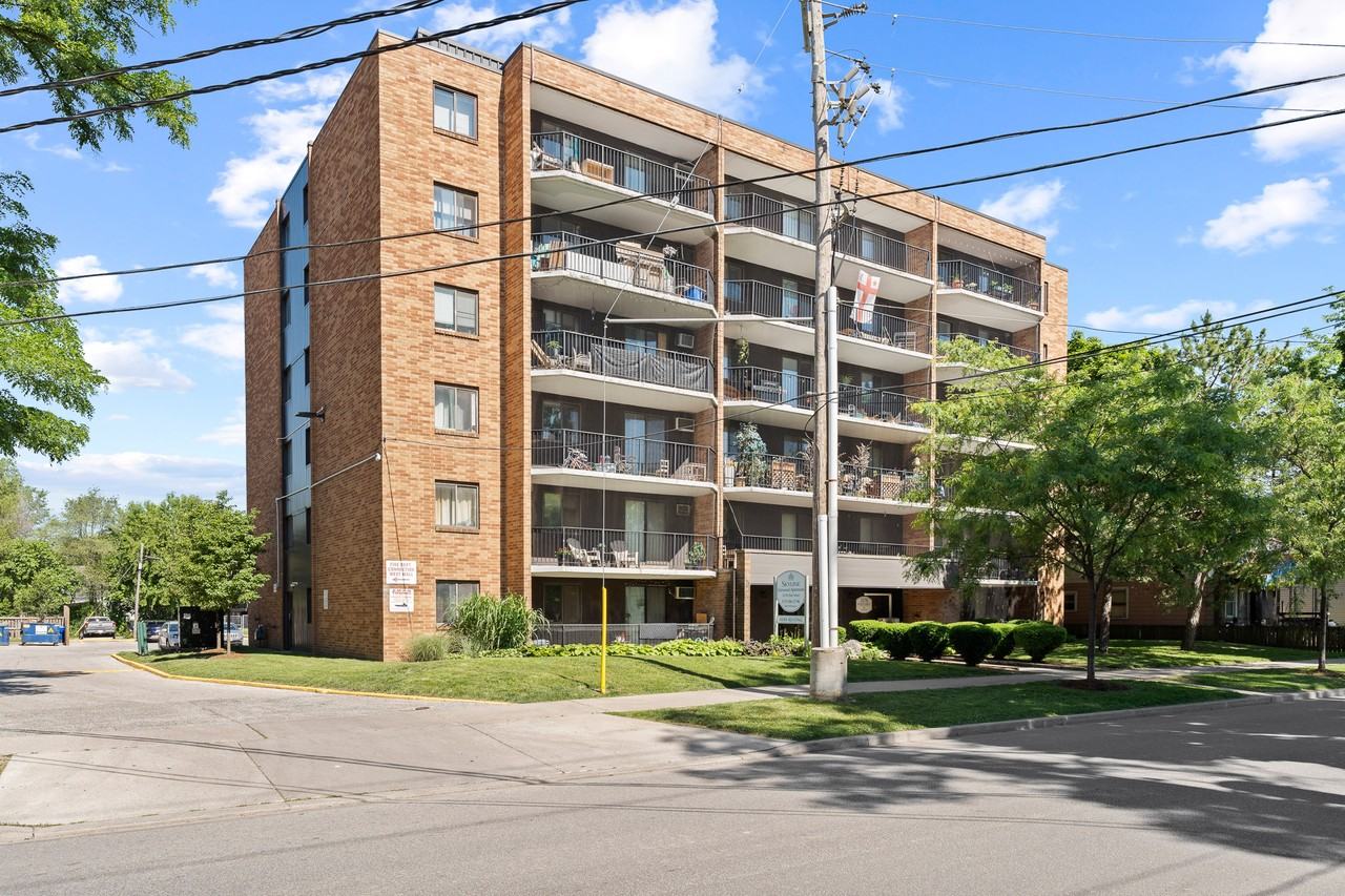 Glenwood Apartments 3576 Peter St, Windsor, ON N9C 1J5 Zumper