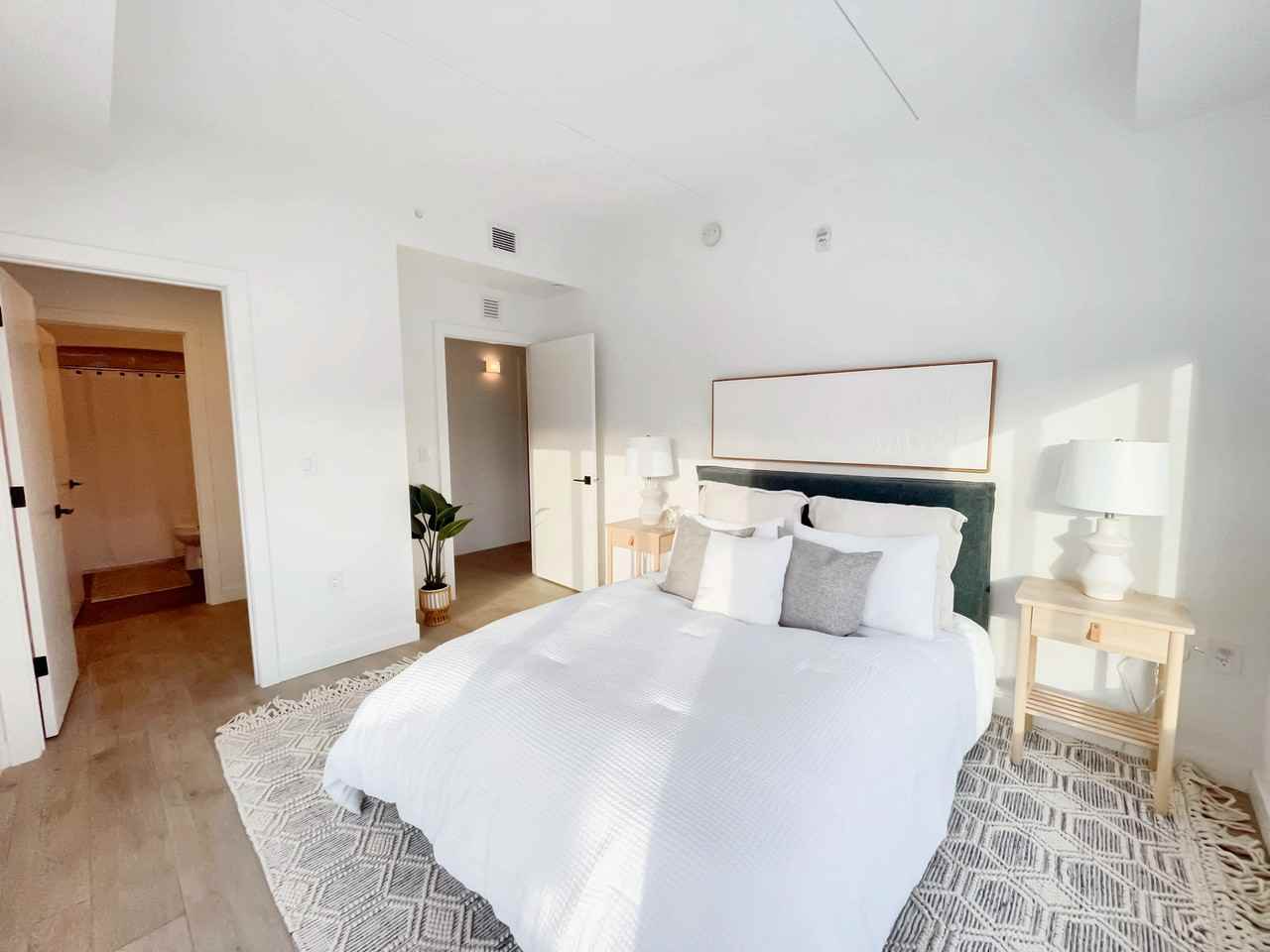 The Bridgwater 250 Centre St, Winnipeg, MB R3Y 2A1 Apartment for