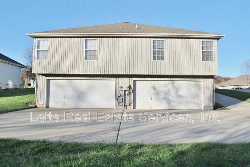 2938 Nw Mill Pl, Blue Springs, MO 64015 2 Bedroom Condo for 1,075