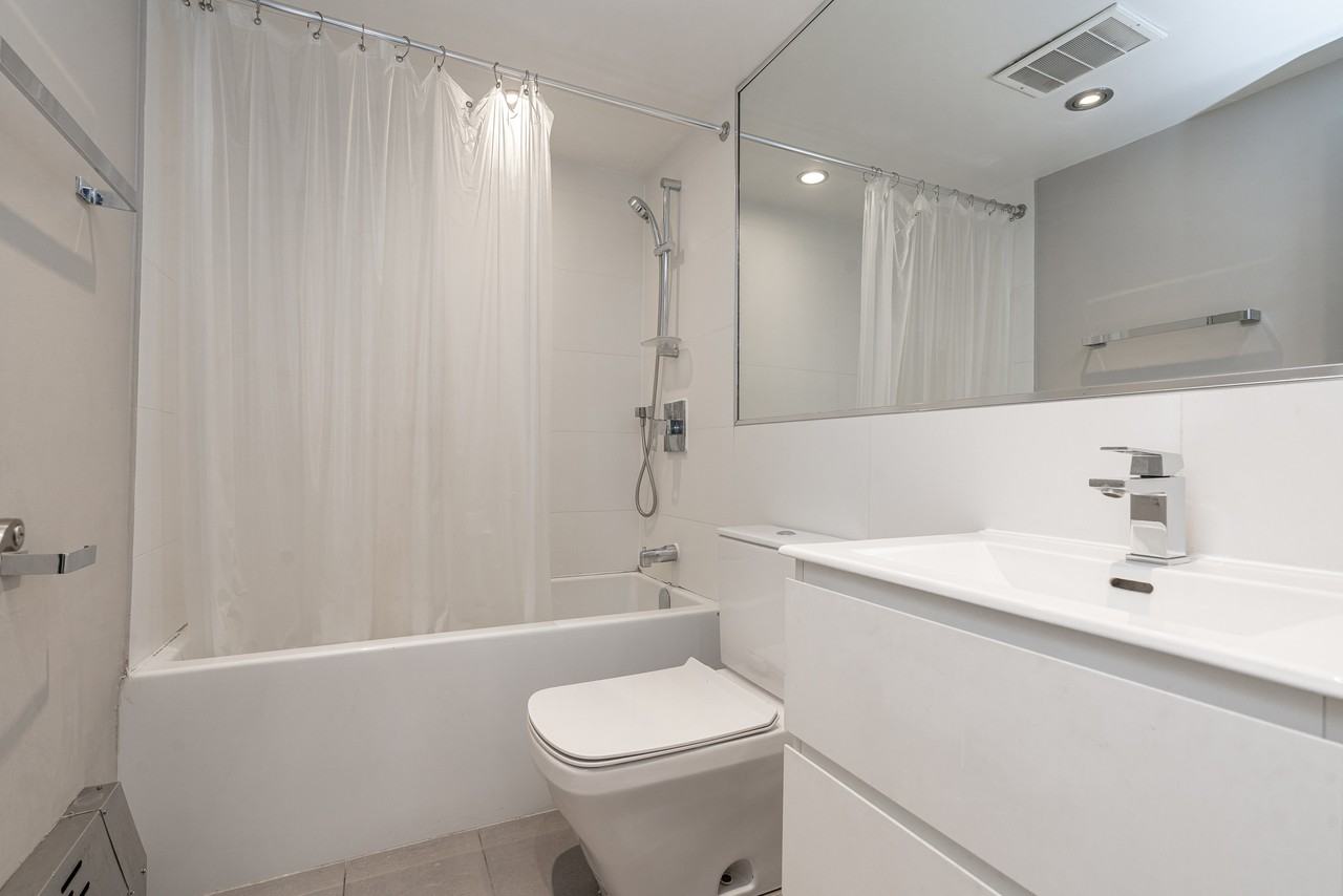 230 Oak Street Apartments 230 Oak St, Toronto, ON M5A 2E2 Zumper