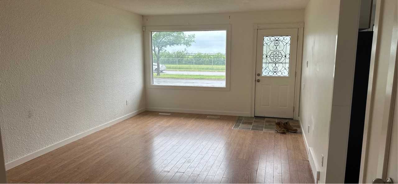 7126 Dewdney Ave 1, Regina, SK S4T 1E6 3 Bedroom House for 1,750/month Zumper