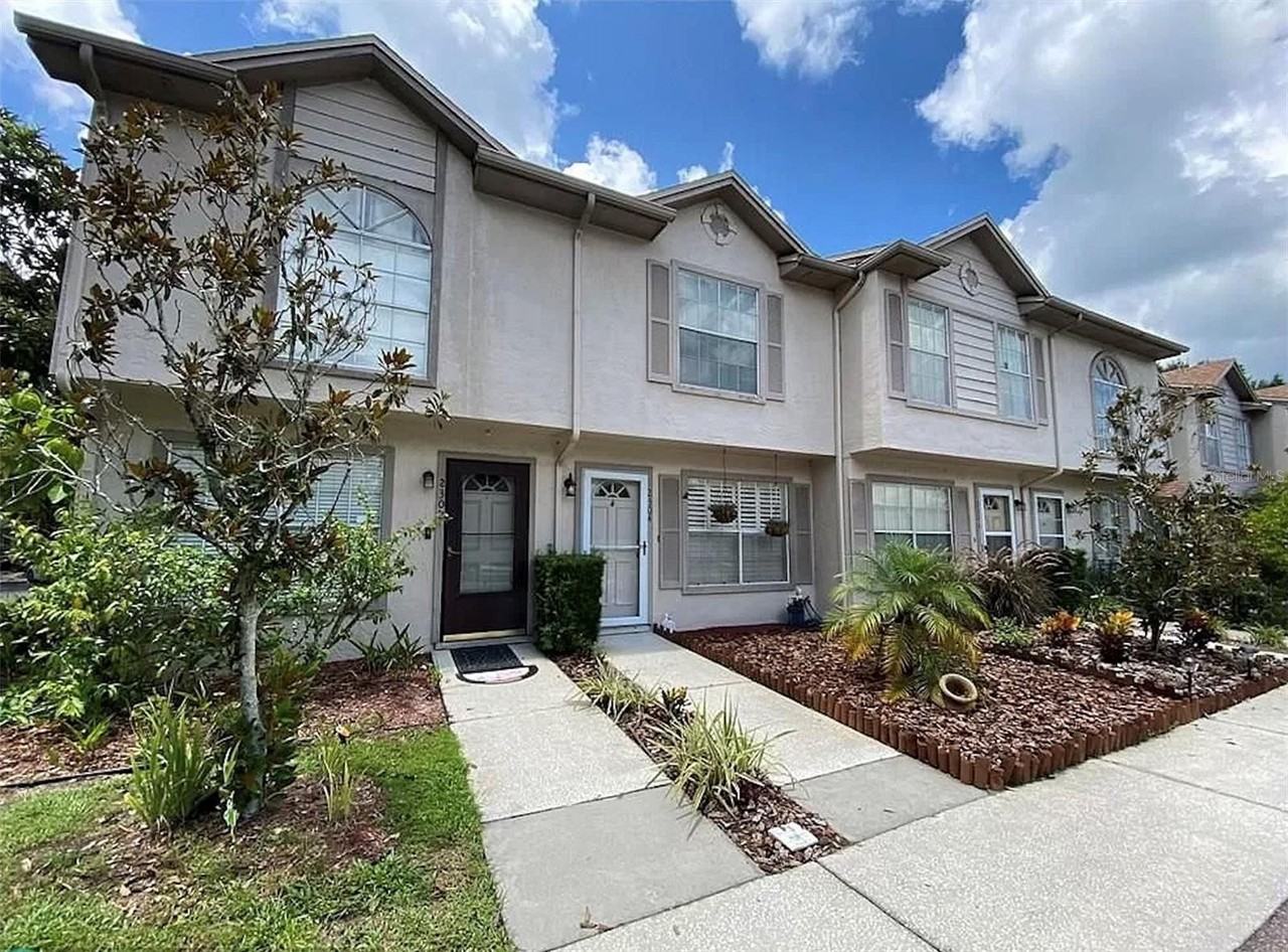 2304 Fletchers Point Cir, Lake Magdalene, FL 33613 2 Bedroom House for