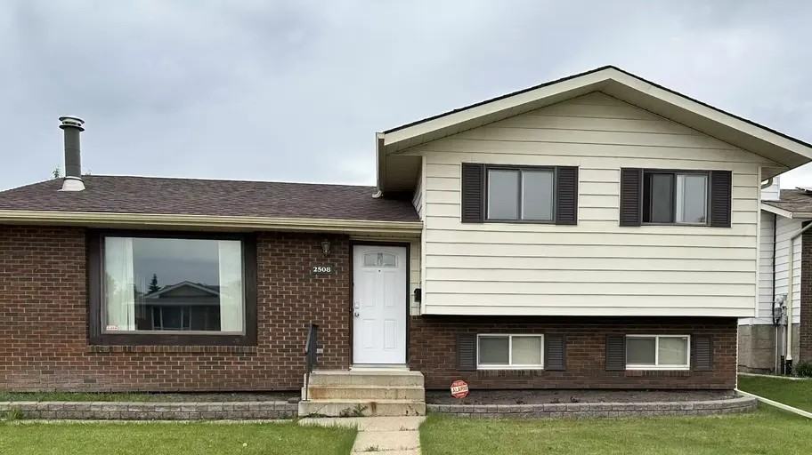 2508 106 St Nw, Edmonton, AB T6J 4R8, CAN 3 bedroom House Rental Zumper