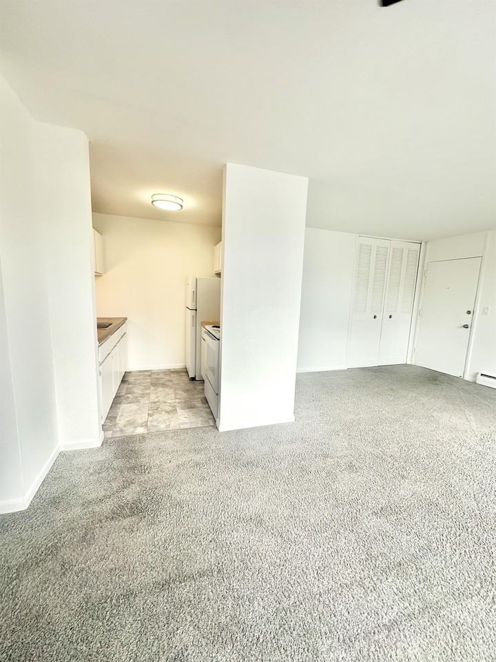 Nautical Mile Apartments, LLC. 24801 Jefferson Ave, St. Clair Shores