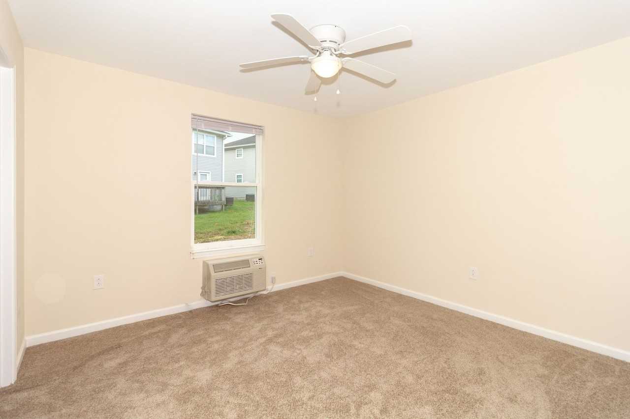 120 Buffalo Trace Apartments 120 Buffalo Trce, Winchester, KY 40391