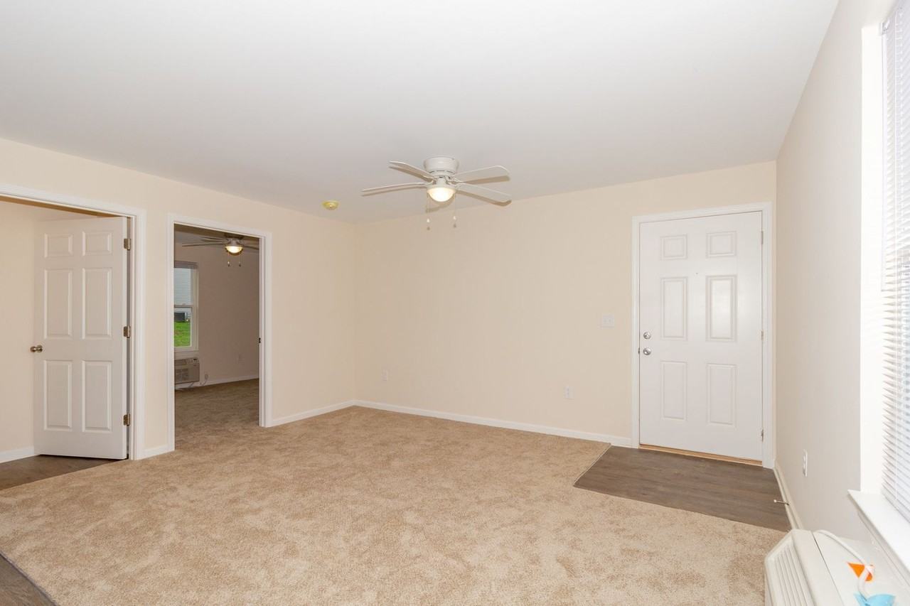 120 Buffalo Trace Apartments 120 Buffalo Trce, Winchester, KY 40391