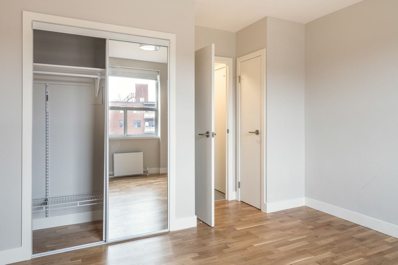 25 Eccleston Drive Apartments 25 Eccleston Dr, Toronto, ON M4A 1K5