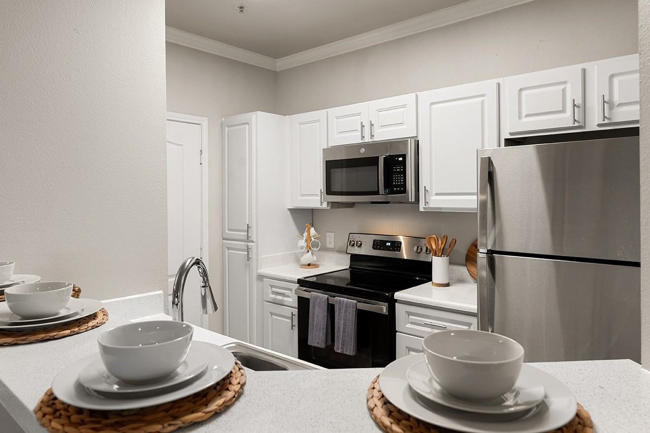 Creekside 121 Apartments 3620 Huffines Blvd, Carrollton, TX 75010