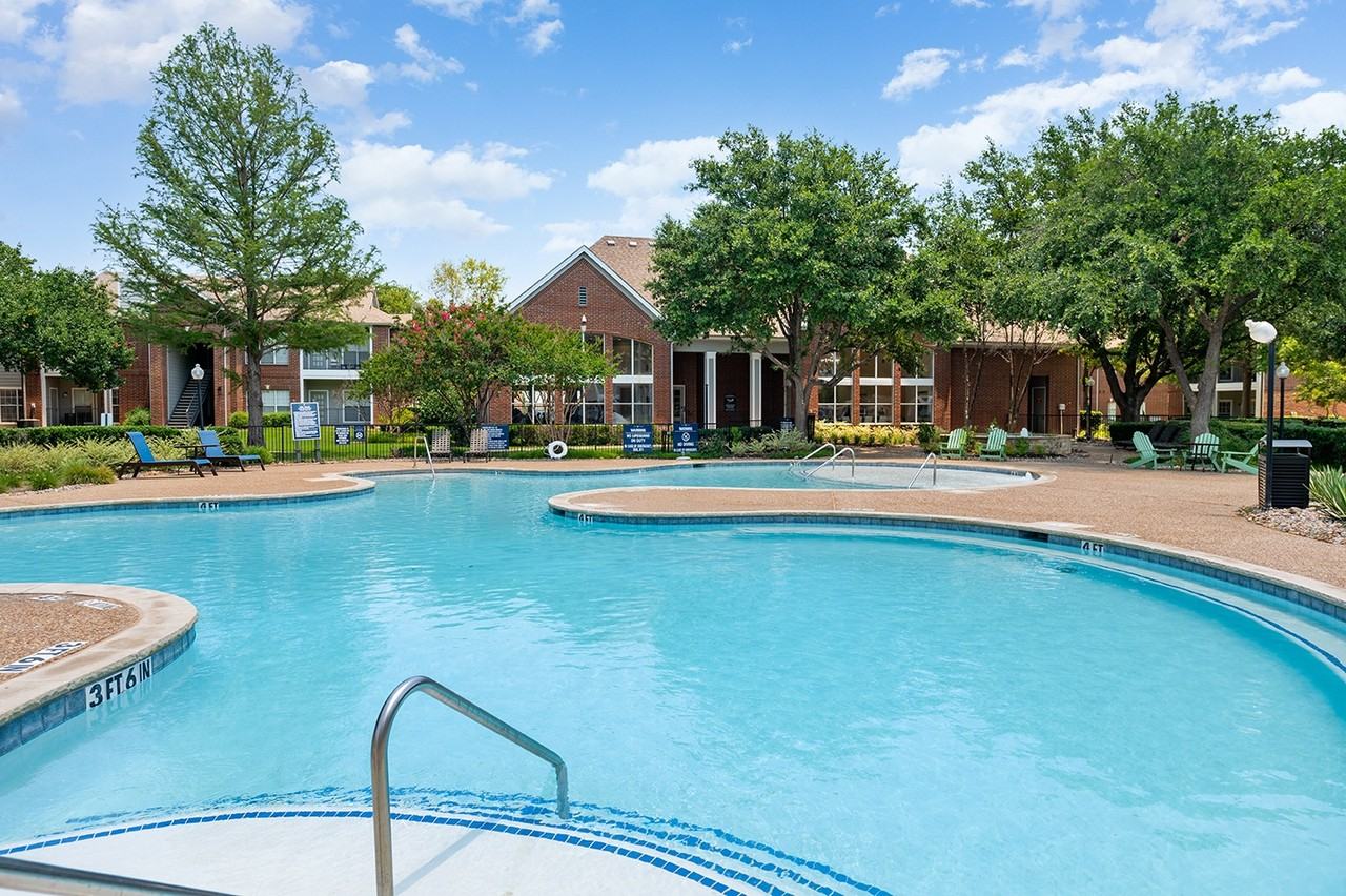 Creekside 121 Apartments 3620 Huffines Blvd, Carrollton, TX 75010
