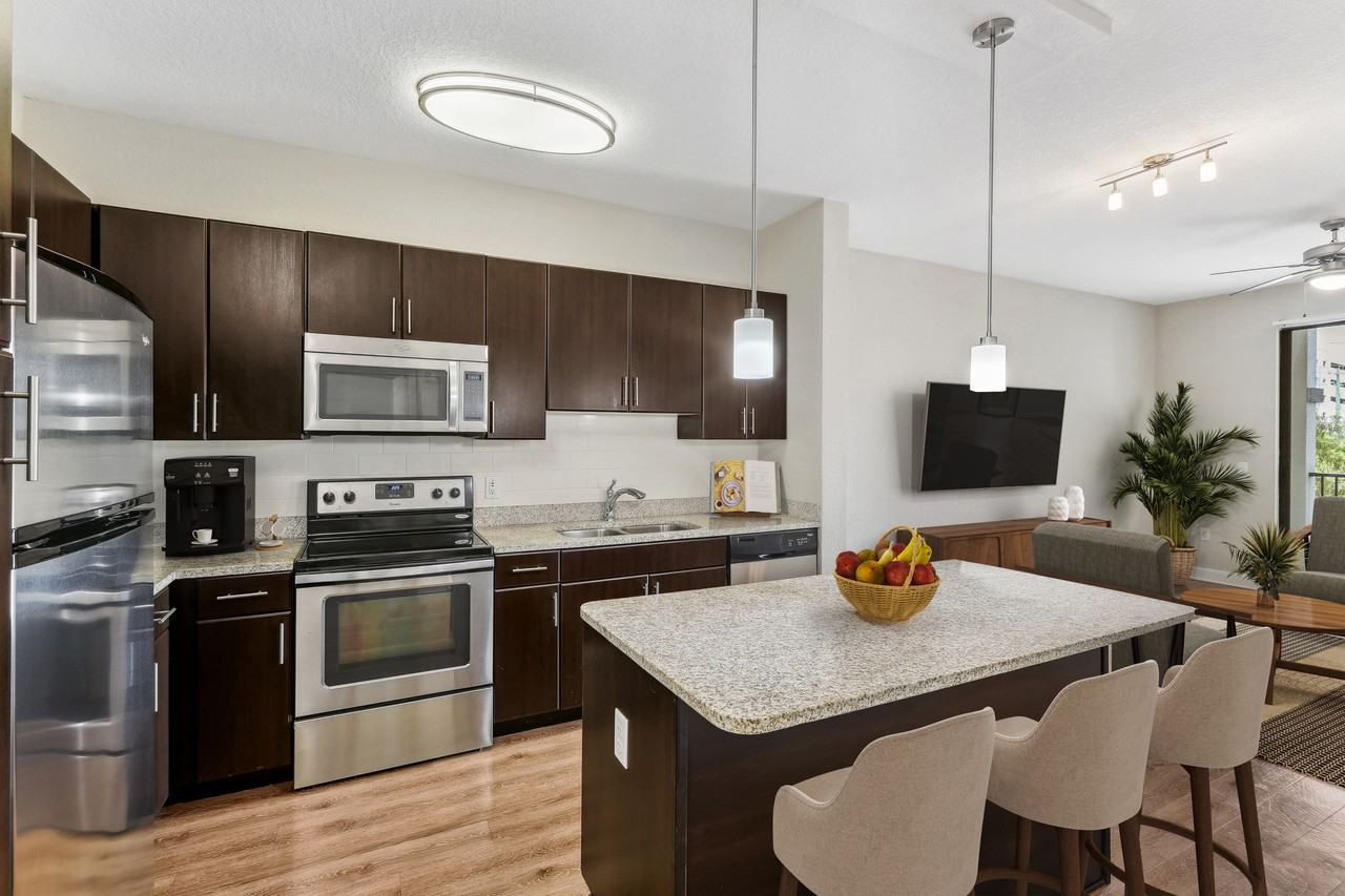 Lantower Westshore Apartments 4504 W Spruce St, Tampa, FL 33607 Zumper