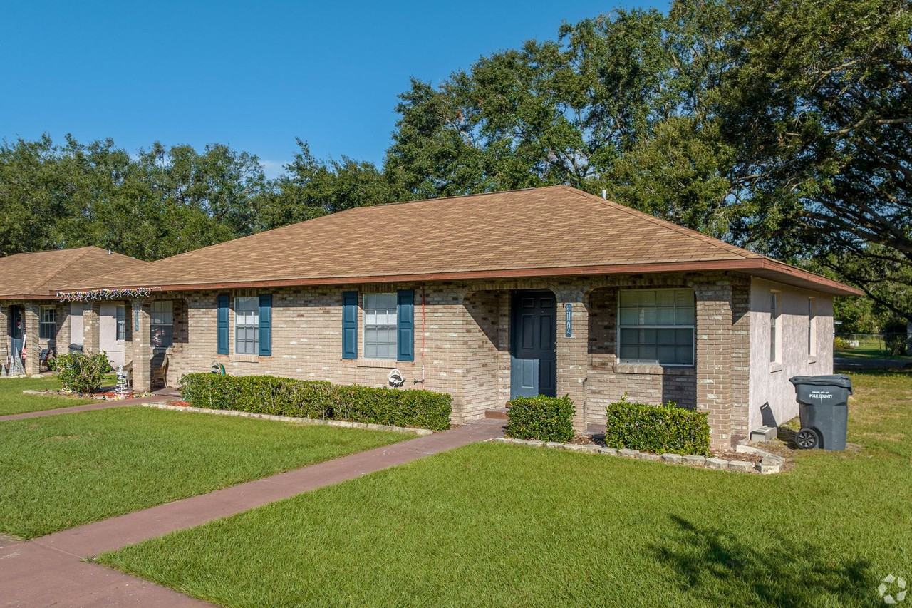 3135 Woodhill Rd Apartments in Winter Haven, FL 33881 Zumper