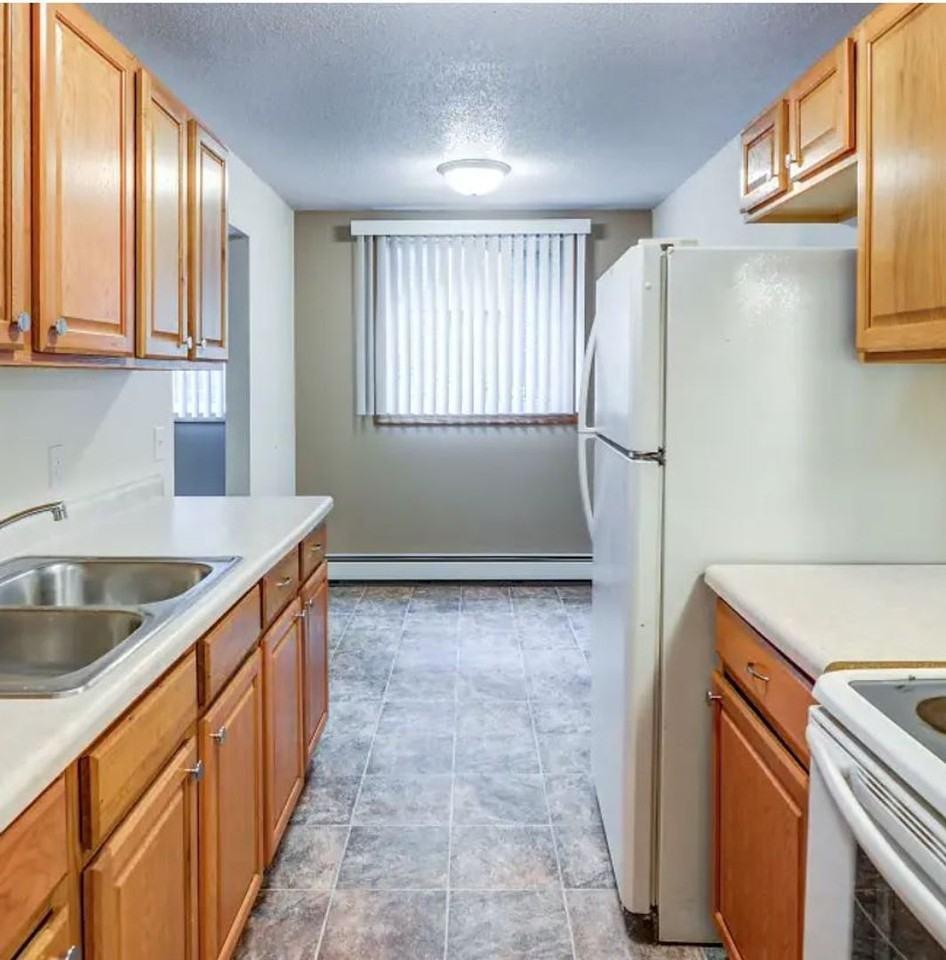 Burnsville Pointe Apartments 3809 Sibley St, Burnsville, MN 55337