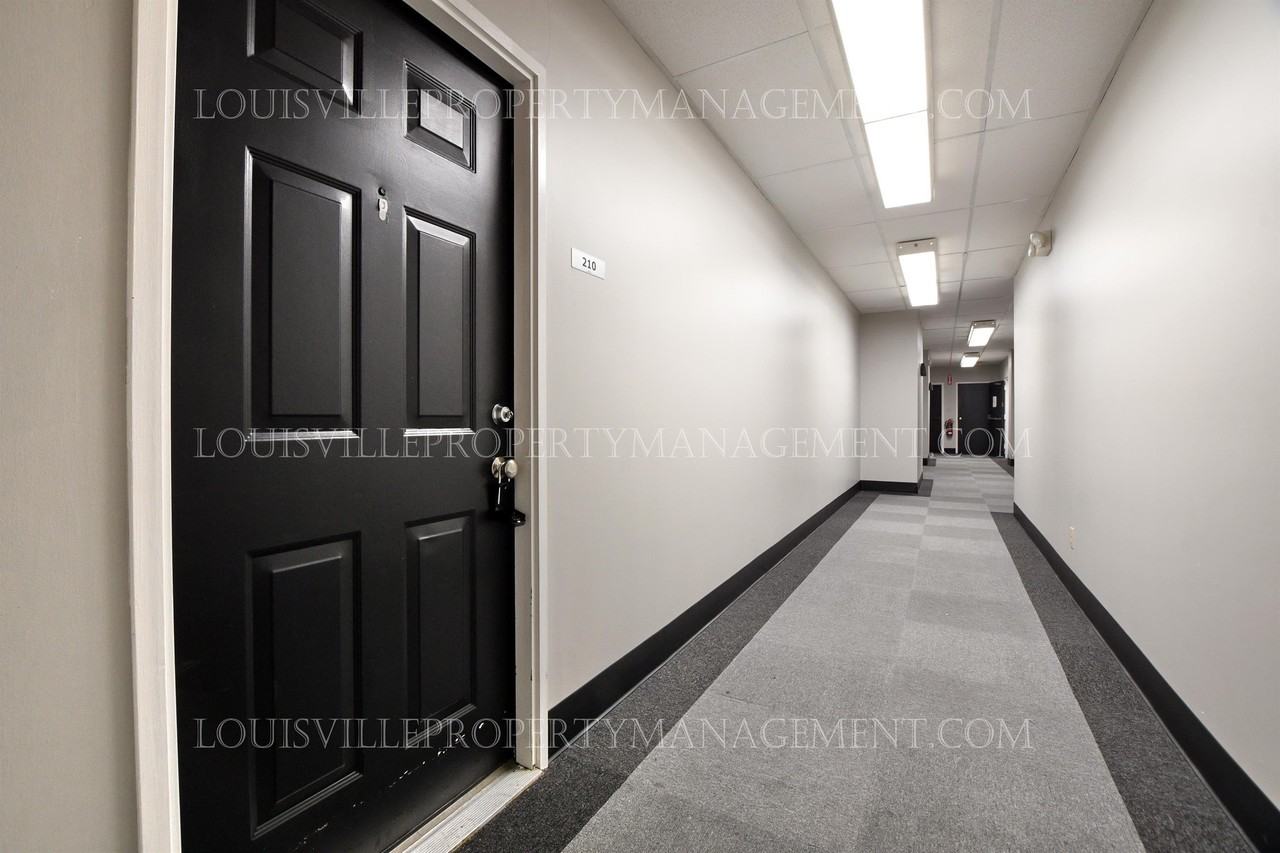 Culbertson Cross Apartments 1743 Culbertson Ave, New Albany, IN 47150