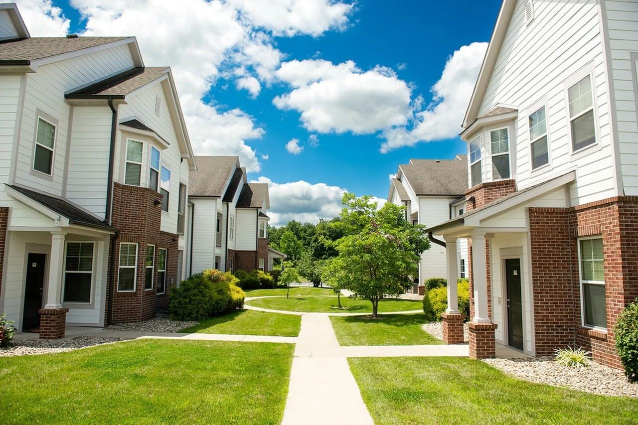 Apartments for Rent in Terre Haute, IN 131 Condos & Other Rentals