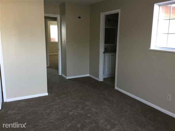 Treasure hills townhomes condominiums Apartments 2402 N Ed Carey Dr