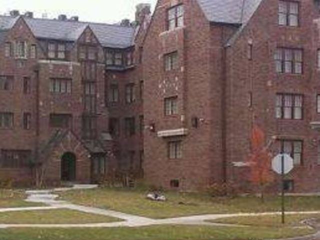 Palmer Park Square Apartments 225 Covington Dr, Detroit, MI 48203