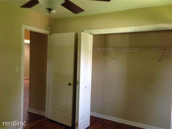 Jericho Rd. and Johnston Dr. Apartments Jericho Rd, Aurora, IL 60506