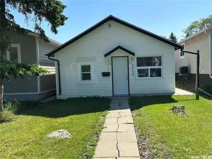 1117 Edgar St, Regina, SK S4N 3J6 2 Bedroom House for 1,300/month Zumper