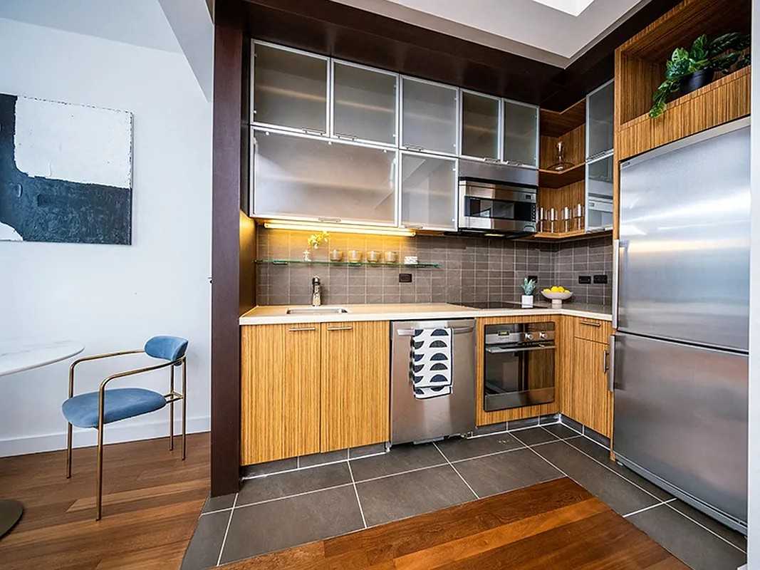 W 42nd St N44M, New York, NY 10036 Studio Apartment for 4,290/month