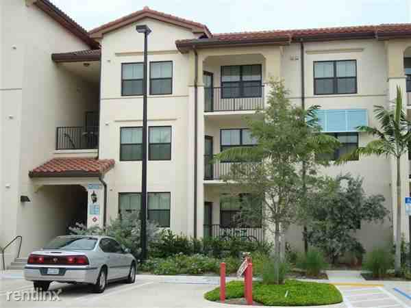 290 Courtney Lakes Cir Apartments Palm Beach Lakes Blvd, West Palm