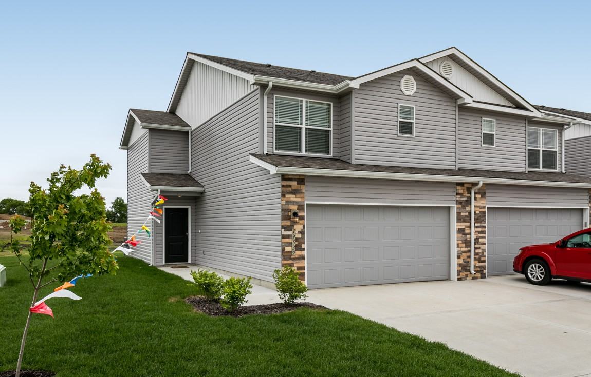 19519 Corbyn Ln 24C, Smithville, MO 64089 3 Bedroom House for 1,695