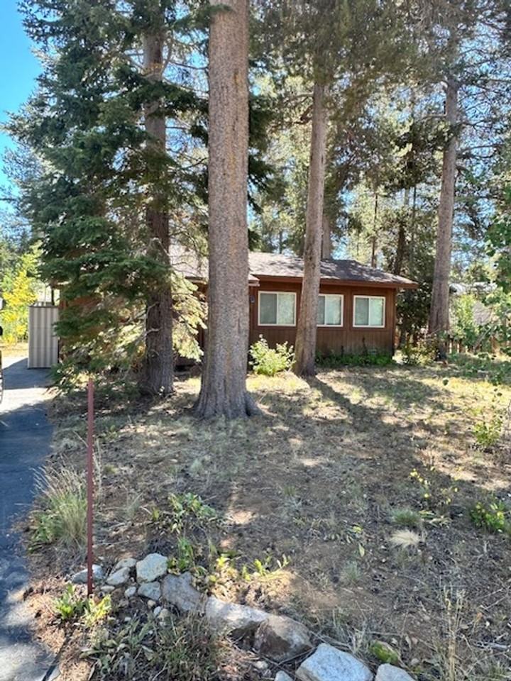 1739 Bakersfield St, South Lake Tahoe, CA 96150 2 bedroom House