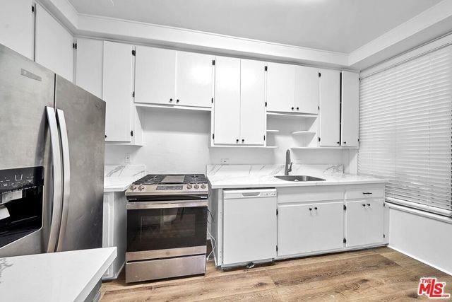 154 N Edgemont St 154, Los Angeles, CA 90004 2 Bedroom Condo for