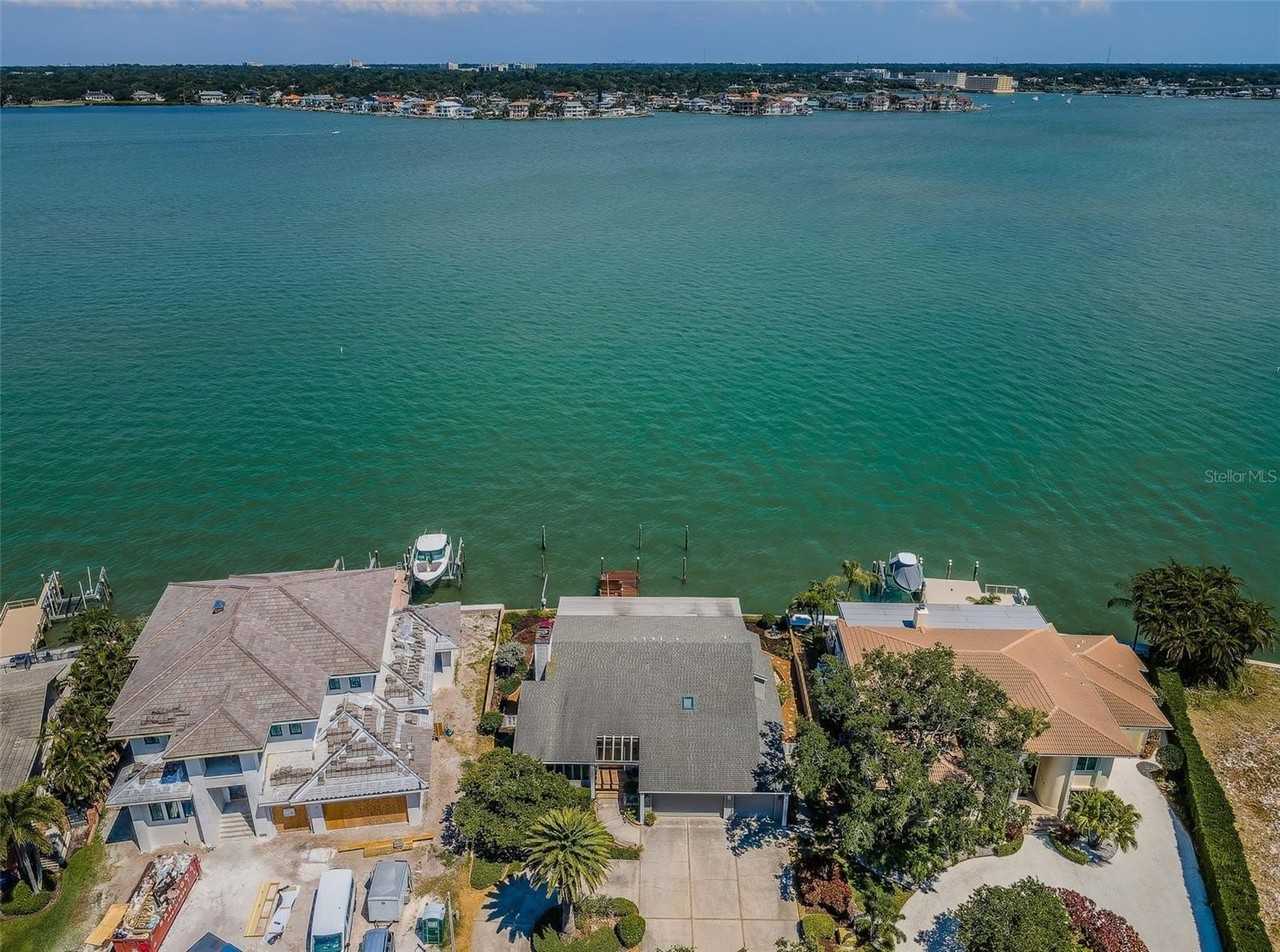 526 Belle Isle Ave, Belleair Beach, FL 33786 3 bedroom House Rental