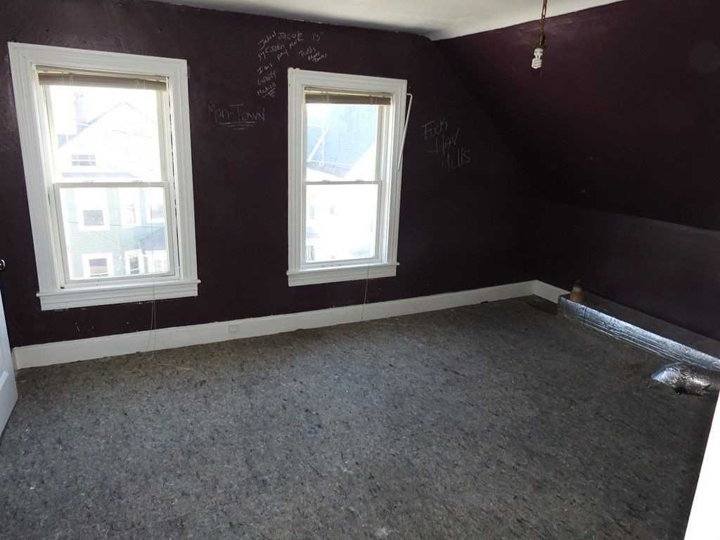 12 Blaisdell St, Haverhill, MA 01832 3 Bedroom Apartment for 2,000