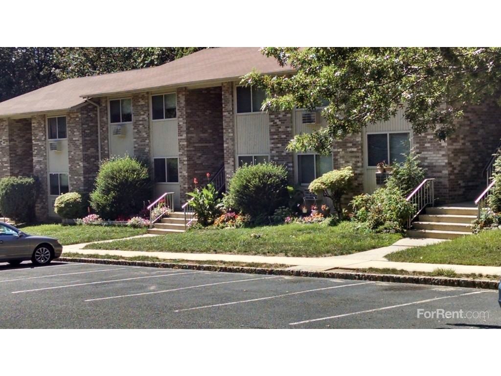 Thousand Oaks Village Apartments 165 Thousand Oaks Dr, Atlantic