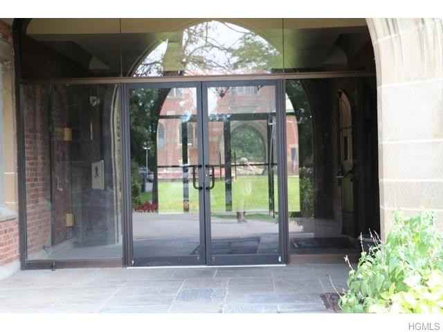 Chateau Rive 003, Peekskill, NY 10566 2 Bedroom Apartment for 1,795