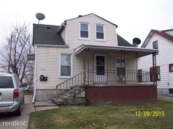 S. of 9 Mile & W. of Van Dyke Apartments in Southwest Warren, Warren