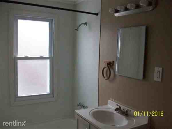 S. of 9 Mile & W. of Van Dyke Apartments in Southwest Warren, Warren