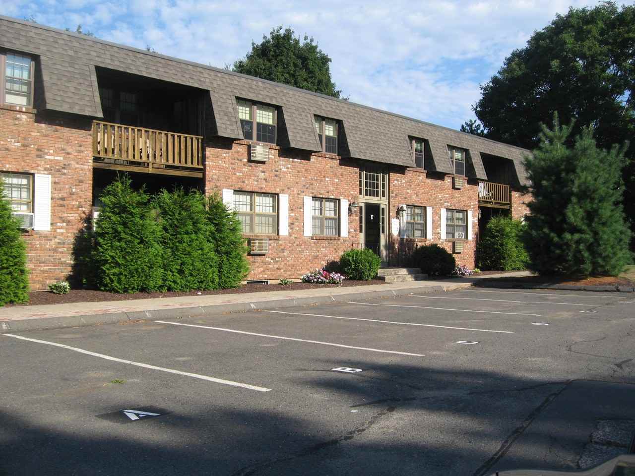 Cambridge Arms Apartments 20 Cambridge Dr, Newington, CT 06111 Zumper