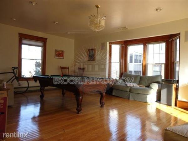 Babcock Street and Harvard Ave Apartments in Coolidge Corner, Brookline