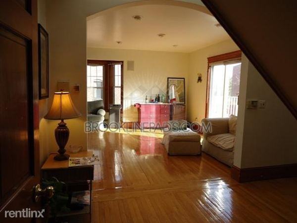Babcock Street and Harvard Ave Apartments in Coolidge Corner, Brookline