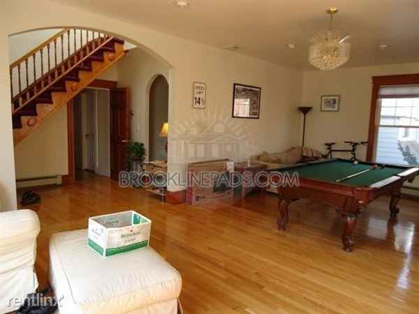 Babcock Street and Harvard Ave Apartments in Coolidge Corner, Brookline