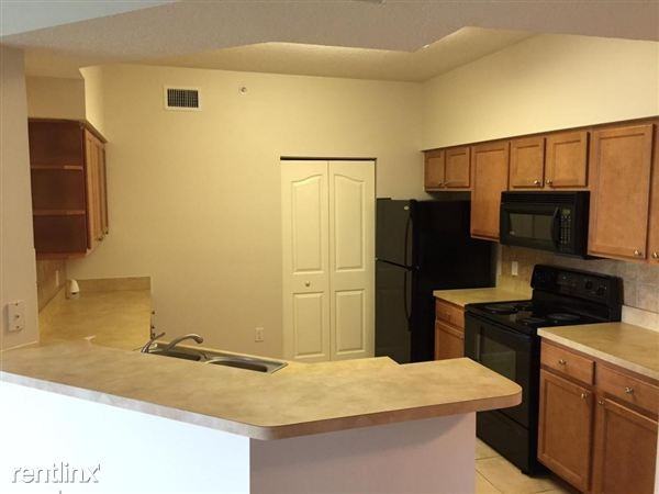 Fiore At The Gardens Condo Apartments 6104 Myrtlewood Cir W, Palm