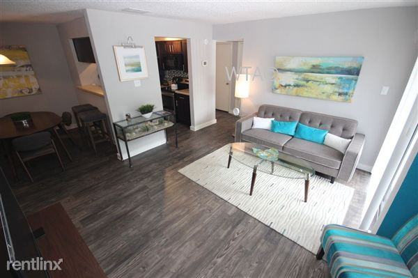 Blanco and West Avenue near Churchill HS Apartments Blanco Rd, San