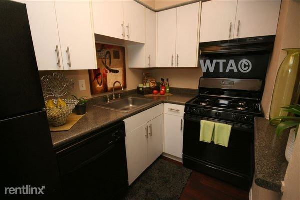 Expo Blvd AD 18177 Apartments in Coliseum Willow Park, San Antonio, TX