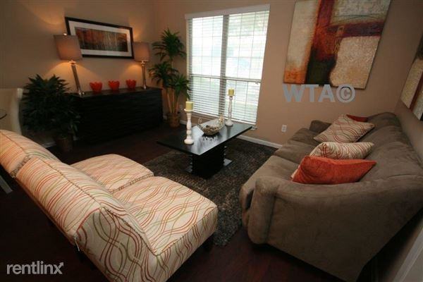 Expo Blvd AD 18177 Apartments in Coliseum Willow Park, San Antonio, TX