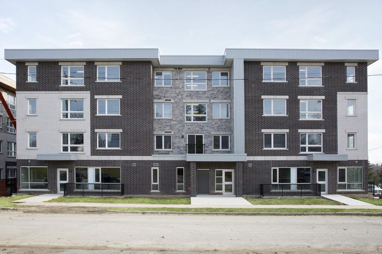 275 Larch St, Waterloo, ON N2L 3R2 2 Bedroom Apartment for Rent