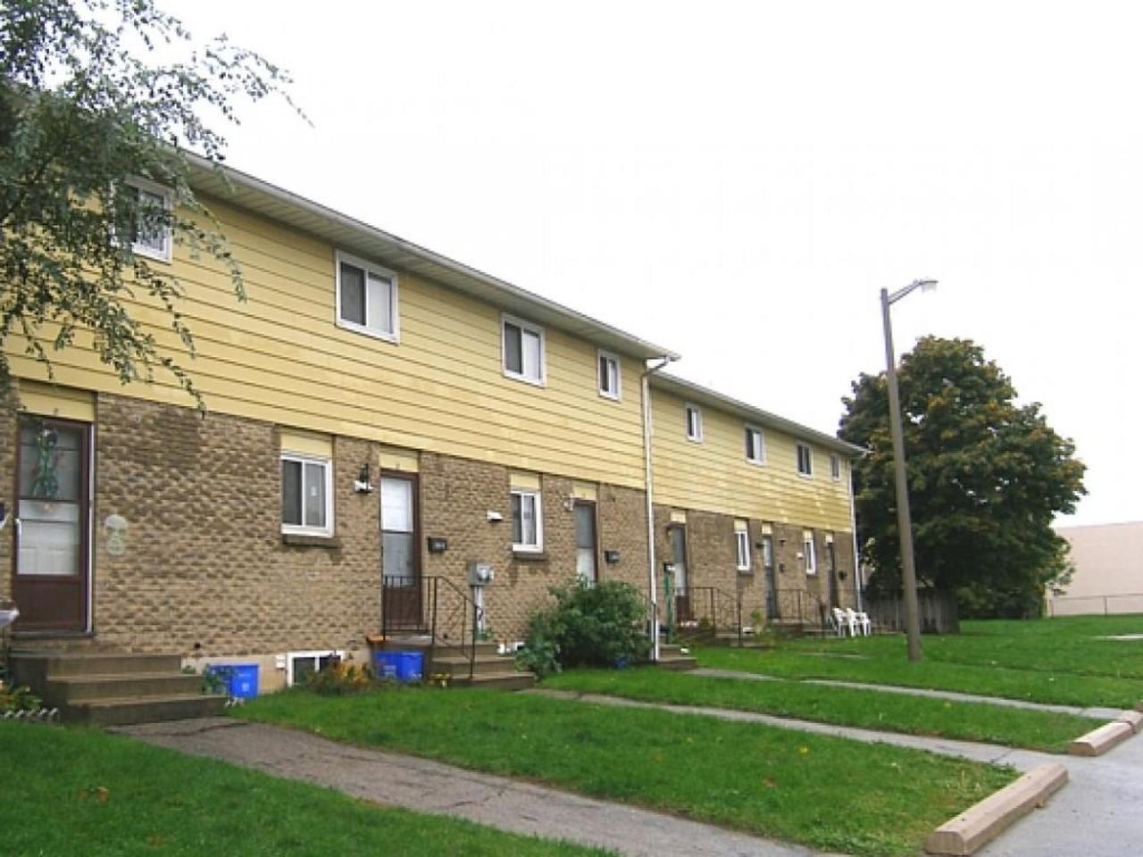 325 Campbell St Apartments 325 Campbell St, Brantford, ON N3S 5B6