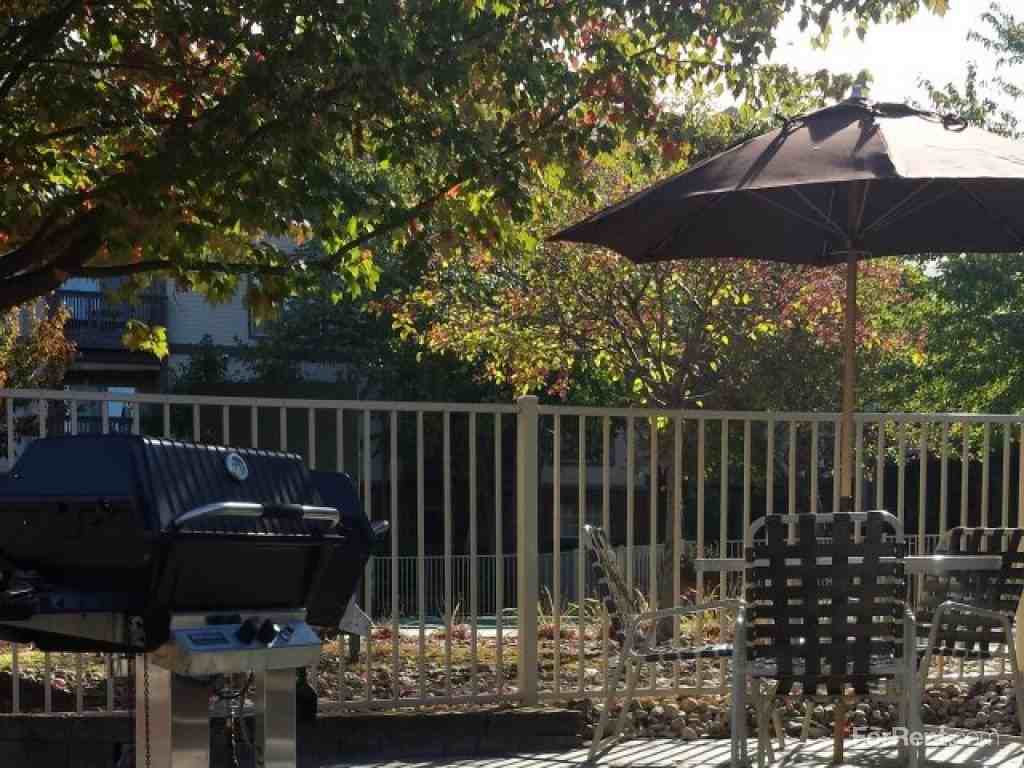 Lincoln Pointe Apartments 35 Highland Rd, Bethel Park, PA 15102 Zumper